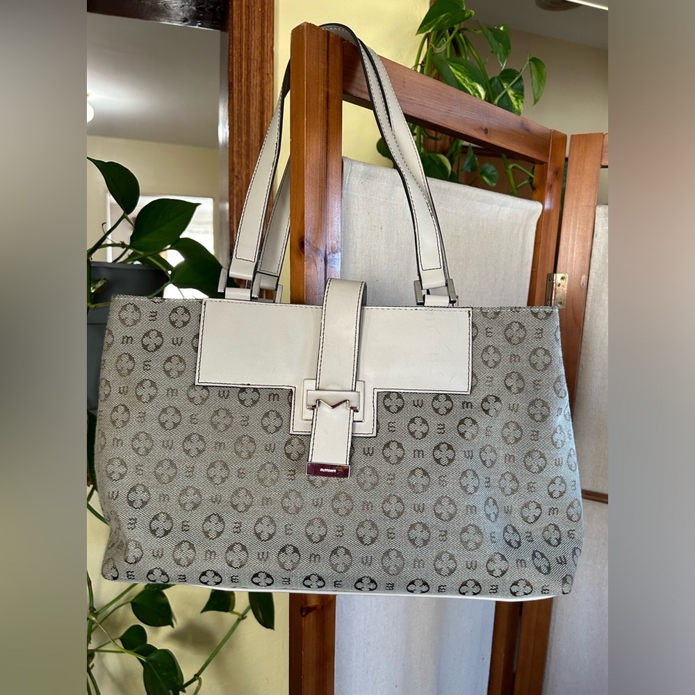 Mondani Handbag👛